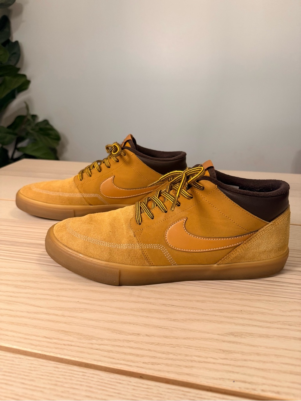 Nike SB Portmore II Solarsoft Mid Bronze Gum Mens 10.5 Suede